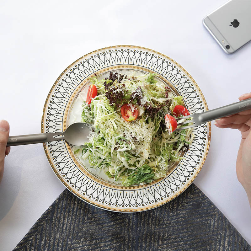 TITANIUM TABLEWARE SET