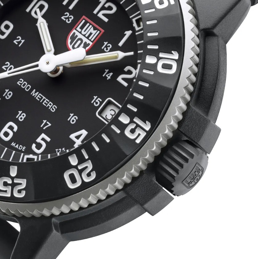LUMINOX NAVY SEAL ORIGINAL 3001 HERITAGE DIVE WATCH, 43 MM #XS.3001.H.SET