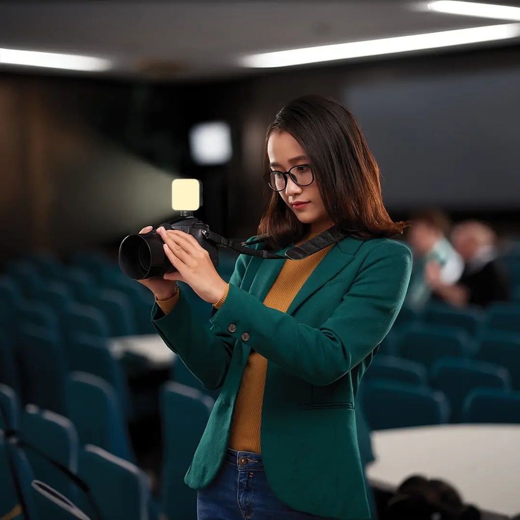 Green Lion Mini Snap Light #GNMINSNPLTBK