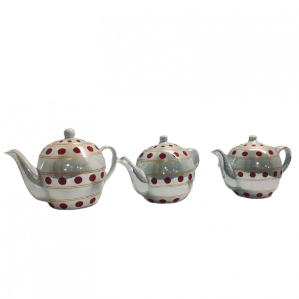 [02109] Red Kuwaiti Porcelain Tea Pot 1600